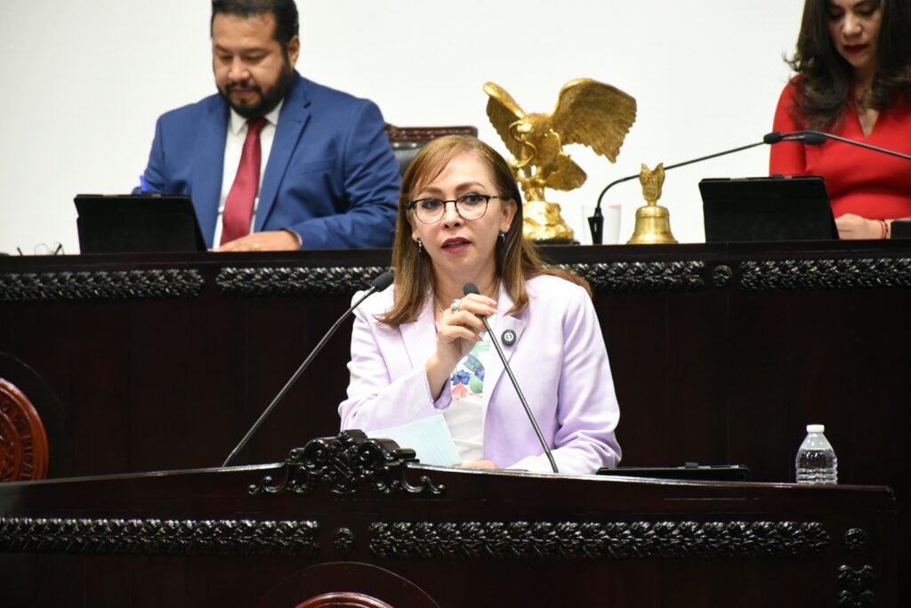 El PAN propone regular el uso de celulares en escuelas de Hidalgo