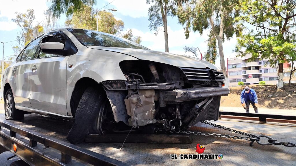 ‘Es mejor andar a pie que sin pie’: conductor sobrevive a accidente en la peligrosa curva del Río de las Avenidas