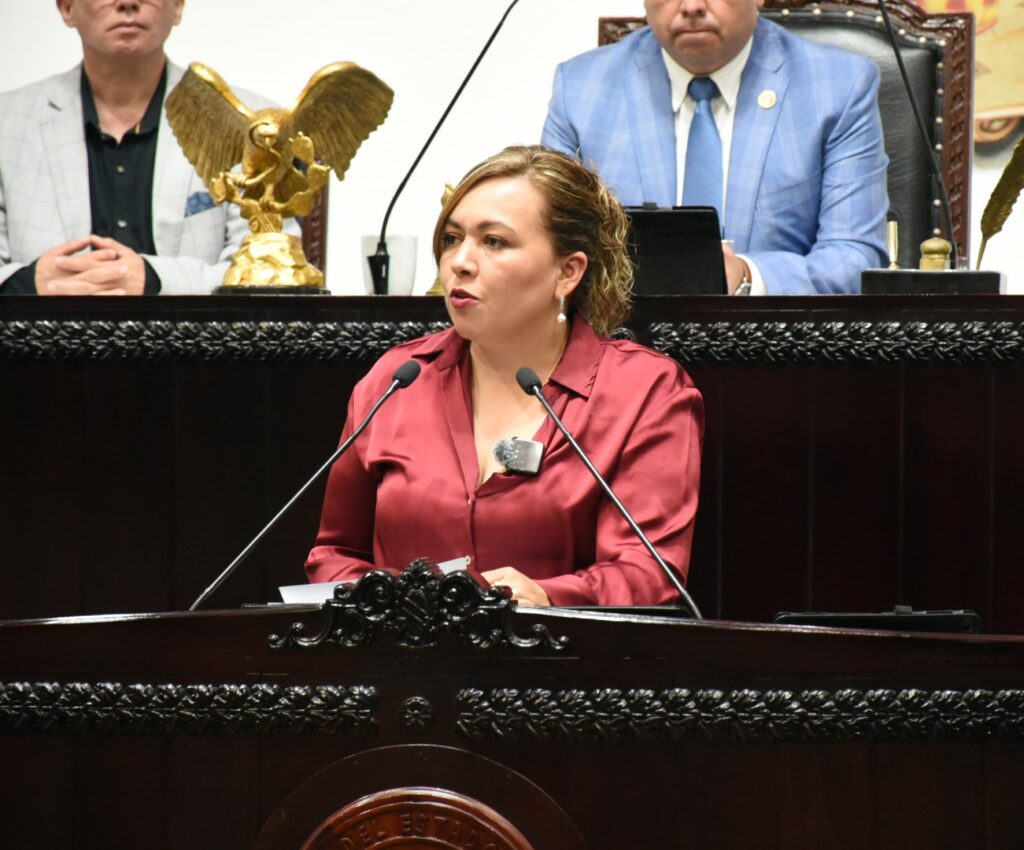 Más de 3 mil escuelas en Hidalgo operan sin escrituras: Yarabi González